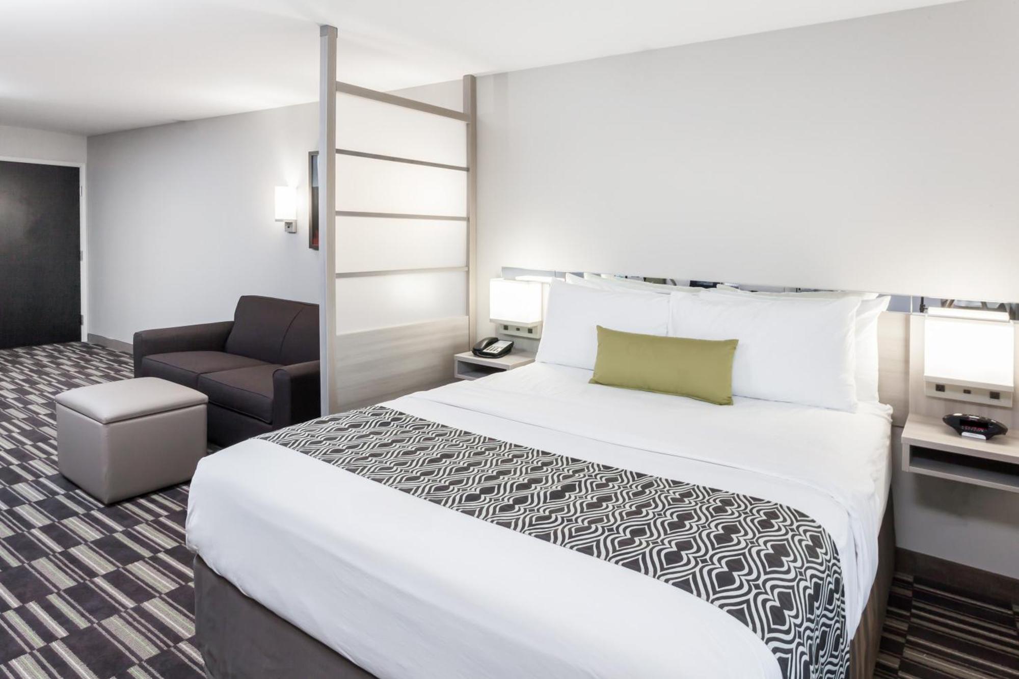 Microtel Inn & Suites By Wyndham West Fargo Near Medical Center Номер фото