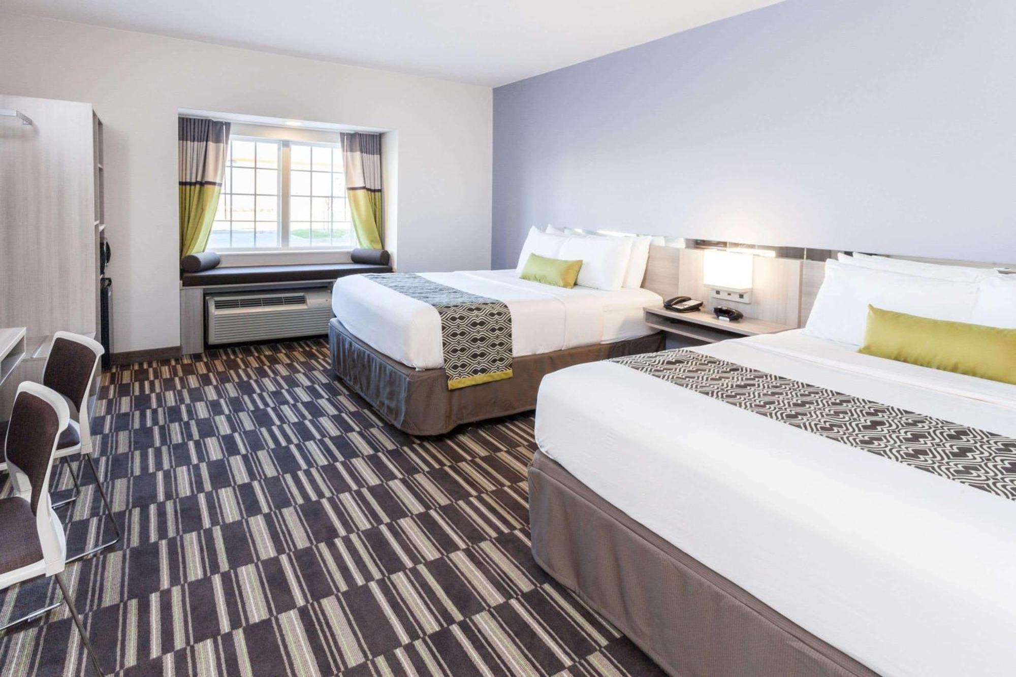 Microtel Inn & Suites By Wyndham West Fargo Near Medical Center Экстерьер фото